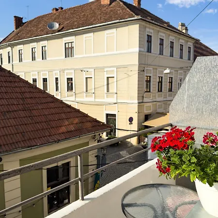 Apartment Charming Old Town With Private Balcony *